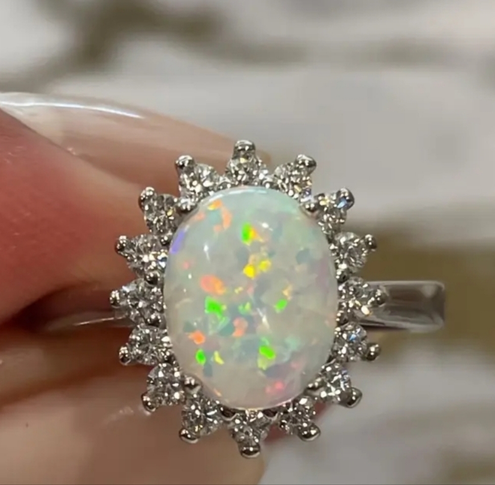 Opal and rhinestone ring size 7